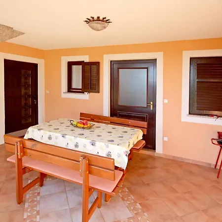 Apartment Solman *